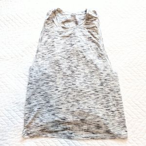 Lululemon muscle tank size 6 gray